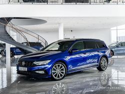 Blå Begagnad 2020 VW Passat Executive Kombi | 279 000 kr (Dyr)