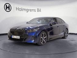 Blå Begagnad 2023 BMW 550e M Sport Sedan | 889 900 kr (Lite dyr)