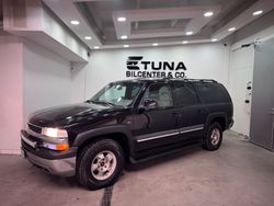 Svart Begagnad 2001 Chevrolet Suburban SUV | 74 900 kr