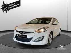 Vit Begagnad 2013 Hyundai i30 Halvkombi | 67 500 kr (Marknadspris)