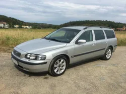 Grå Begagnad 2004 Volvo V70 Business Edition Kombi | 10 000 kr (Bra pris)