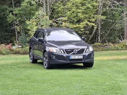 Grå Begagnad 2010 Volvo XC60 SUV | 79 000 kr (Marknadspris)
