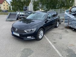 Svart Begagnad 2016 VW Passat Kombi | 184 000 kr (Marknadspris)
