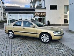 Begagnad 2001 Volvo S60 Sedan | 14 000 kr (Marknadspris)
