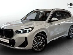 Grå (grey) Begagnad 2024 BMW X1 M Sport SUV | 548 700 kr (Marknadspris)