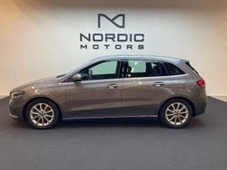 Mörkgrå Begagnad 2019 Mercedes B200 Minibuss | 229 900 kr (Marknadspris)