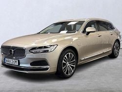 Ljusgrå Begagnad 2022 Volvo V90 Core Kombi | 399 900 kr (Marknadspris)