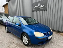 Ljusblå Begagnad 2004 VW Golf IV Trendline Halvkombi | 39 900 kr (Marknadspris)