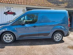 Blå (blå metallic) Begagnad 2022 Ford Transit Van | 188 000 kr (Marknadspris)
