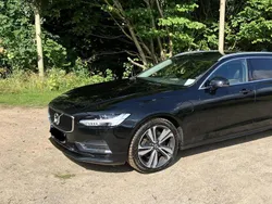 Svart Begagnad 2019 Volvo V90 Momentum Kombi | 240 000 kr (Bra pris)