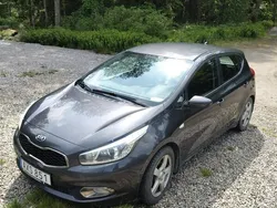 Grå Begagnad 2014 Kia Ceed 3 Halvkombi | 62 000 kr (Marknadspris)