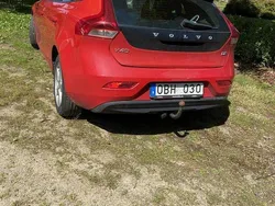 Röd Begagnad 2014 Volvo V40 Kinetic Kombi | 60 000 kr (Dyr)