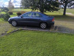 Blå Begagnad 2001 Volvo S60 Sedan | 15 000 kr (Superpris)