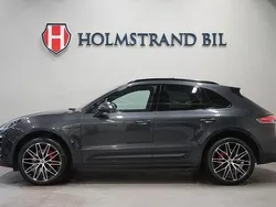 Mörkgrå Begagnad 2021 Porsche Macan S Sport SUV | 719 900 kr (Marknadspris)