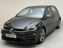 Svart Begagnad 2018 VW Golf VII R-line | 129 000 kr (Bra pris)