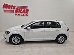 Vit Begagnad 2018 VW Golf VII Halvkombi | 139 900 kr (Marknadspris)