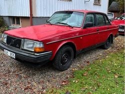 Begagnad 1990 Volvo 240 Sedan | 25 000 kr