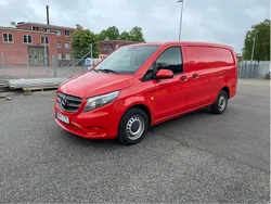 Röd Begagnad 2015 Mercedes Vito Minibuss | 119 000 kr (Lite dyr)