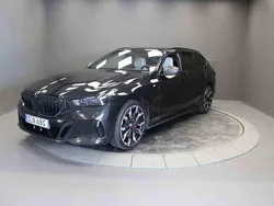 Svart Begagnad 2025 BMW 520 Kombi | 679 000 kr