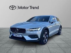 Vit Begagnad 2020 Volvo V60 CC SE Kombi | 314 900 kr (Marknadspris)
