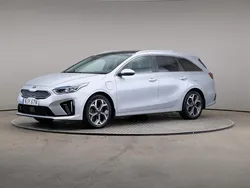 Grå (sparkling silver (metallic)) Begagnad 2021 Kia Ceed Sportswagon Advance Kombi | 215 000 kr (Bra pris)