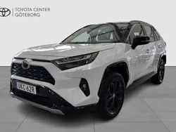 Vit Ny 2025 Toyota RAV4 Hybrid Style SUV | 454 900 kr (Bra pris)