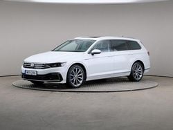 Vit Begagnad 2020 VW Passat Executive Kombi | 259 000 kr (Marknadspris)