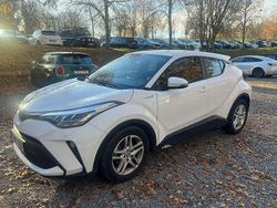Vit Begagnad 2021 Toyota C-HR Active SUV | 185 400 kr (Marknadspris)