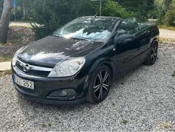 Svart Begagnad 2007 Opel Astra Cabriolet Cab | 69 000 kr