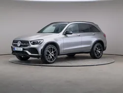 Silver (mojavesilver (metallic)) Begagnad 2022 Mercedes GLC300e AMG line SUV | 439 000 kr (Bra pris)