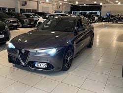 Grå Begagnad 2019 Alfa Romeo Giulia Veloce Sedan | 269 900 kr (Bra pris)