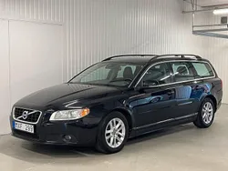 Svart Begagnad 2012 Volvo V70 Momentum Kombi | 87 900 kr (Marknadspris)