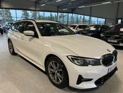 Vit Begagnad 2021 BMW 320 Kombi | 269 900 kr (Superpris)