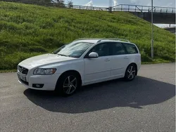 Vit Begagnad 2012 Volvo V50 Momentum Kombi | 49 000 kr (Marknadspris)