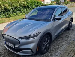 Grå Begagnad 2021 Ford Mustang Mach-E SUV | 340 000 kr (Superpris)