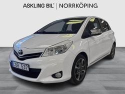 Vit Begagnad 2013 Toyota Yaris Trend Halvkombi | 109 000 kr (Marknadspris)