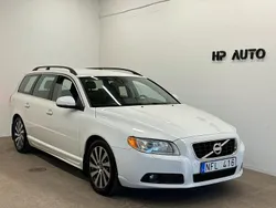 Vit Begagnad 2012 Volvo V70 Momentum Kombi | 109 900 kr (Marknadspris)