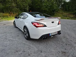 Vit Begagnad 2011 Hyundai Genesis Sportkupé | 89 900 kr