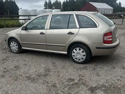 Brun Begagnad 2006 Skoda Fabia Kombi | 10 000 kr (Superpris)