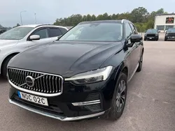 Svart Begagnad 2023 Volvo XC60 Core SUV | 385 000 kr (Superpris)