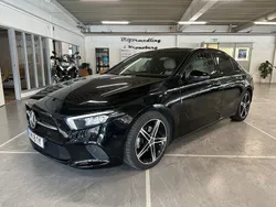 Svart Begagnad 2019 Mercedes A180 Night Sedan | 279 900 kr (Marknadspris)