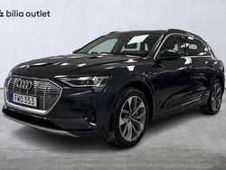 Grå Begagnad 2022 Audi e-tron SUV | 379 000 kr (Marknadspris)