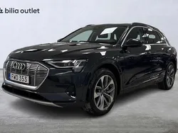 Grå Begagnad 2022 Audi e-tron SUV | 387 000 kr (Marknadspris)