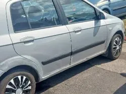 Grå Begagnad 2003 Hyundai Getz Halvkombi | 14 000 kr (Marknadspris)