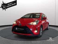 Röd Begagnad 2018 Toyota Yaris Multidrive S Halvkombi | 144 500 kr (Marknadspris)