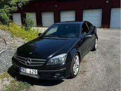 Svart Begagnad 2009 Mercedes CLC200 Halvkombi | 59 000 kr