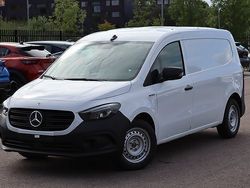 Vit Begagnad 2024 Mercedes eCitan Van | 492 368 kr (Dyr)