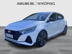 Vit Begagnad 2021 Hyundai i20 N Line Halvkombi | 199 000 kr (Marknadspris)