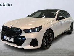 Vit Begagnad 2023 BMW i5 M Sport Sedan | 829 900 kr
