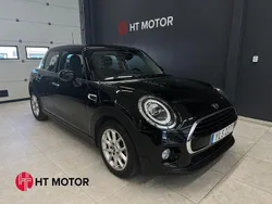 Svart Begagnad 2018 Mini Cooper Pepper Halvkombi | 149 000 kr (Marknadspris)
